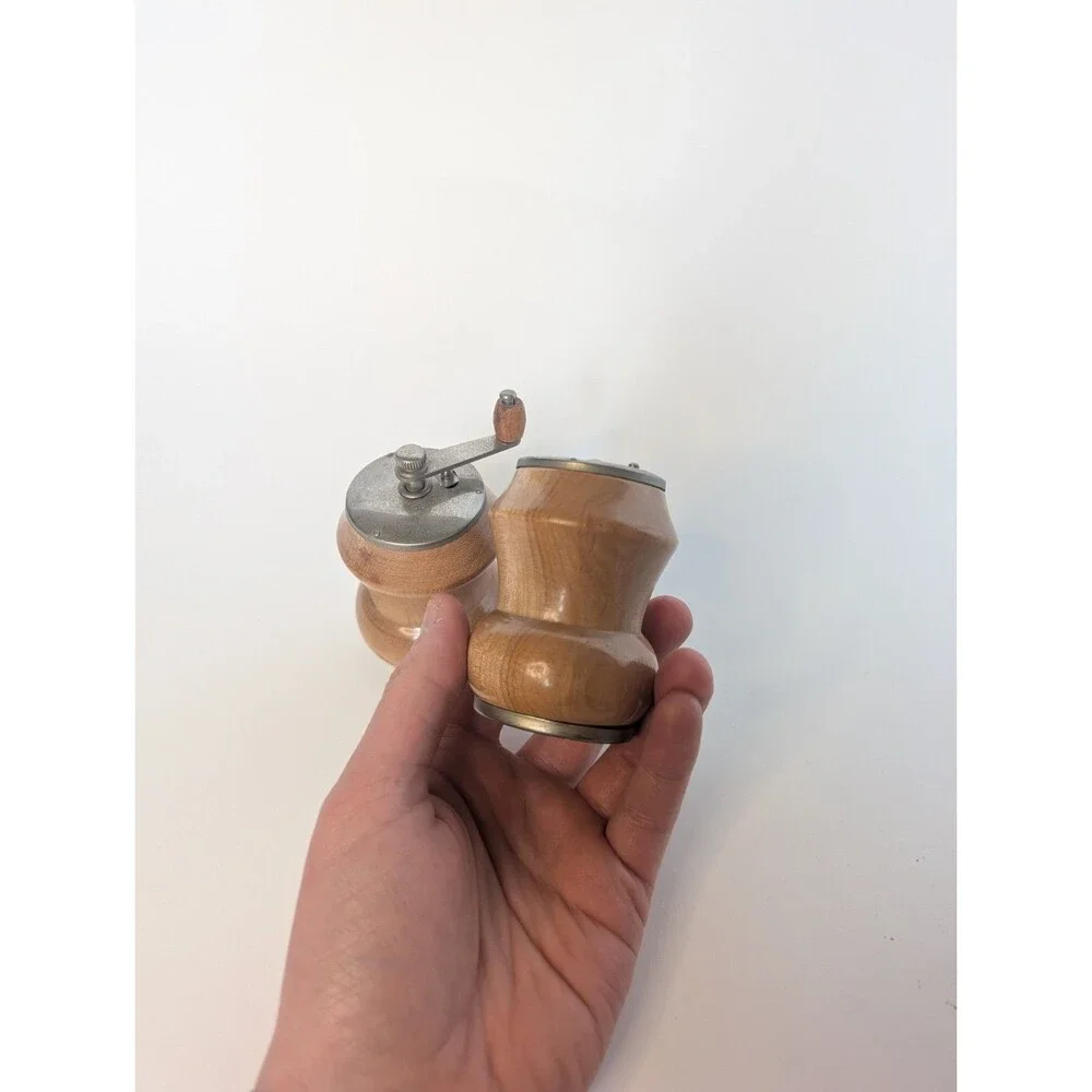 2ct Vintage Japan Salt and Pepper Shaker Grinder SET Light Wood and Chrome